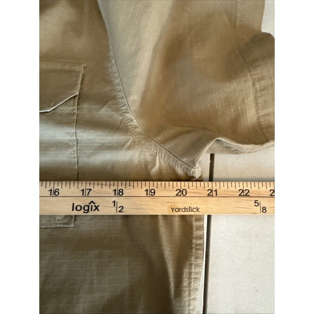 The North Face Mens Medium Short Sleeve Ripstop Button Up  Shirt, Camel Tan